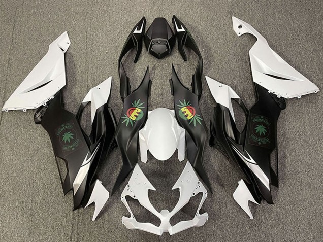 Carenados Moto Kawasaki ZX6R 2019-2022 - Blanco Negro Cara Feliz