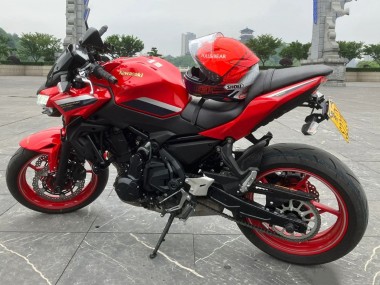 Carenados Moto Kawasaki Ninja Z650 2020-2023 - Rojo Negro