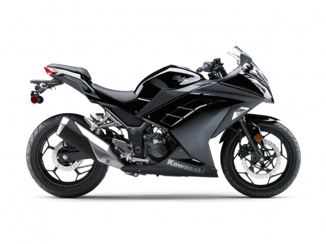 Carenado Moto Kawasaki EX300 2013-2024 - Negro Brillante Negro Mate